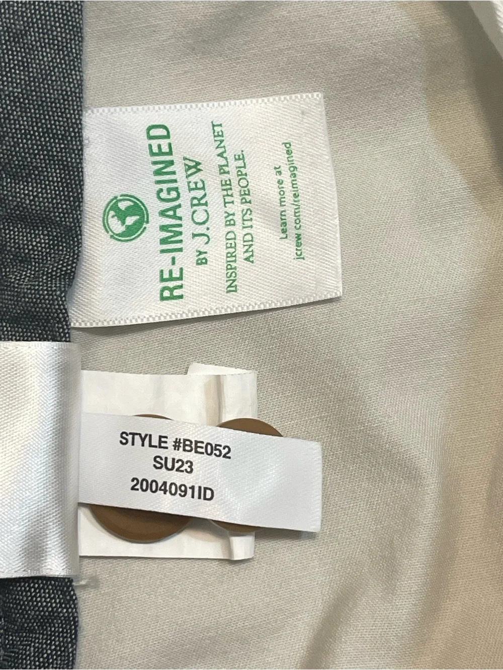 J. Crew Men's Flat Front Beige Tan Chino Shorts Size 30 with 9” inseam
